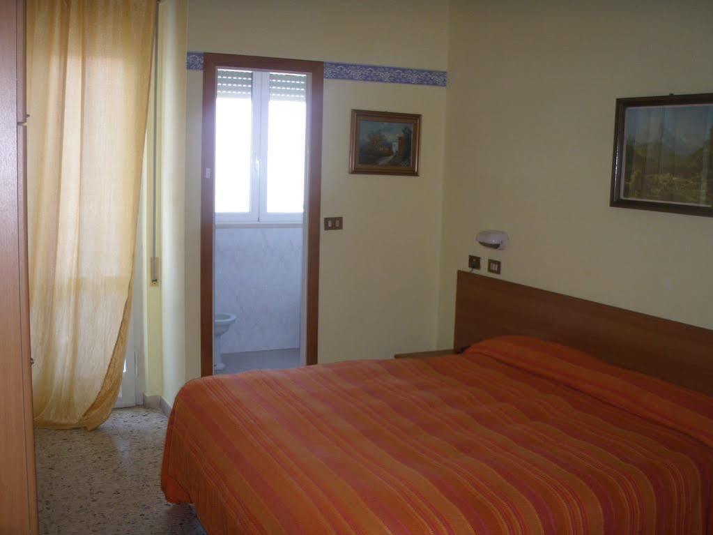 Hotel Amoha Rimini Exterior foto